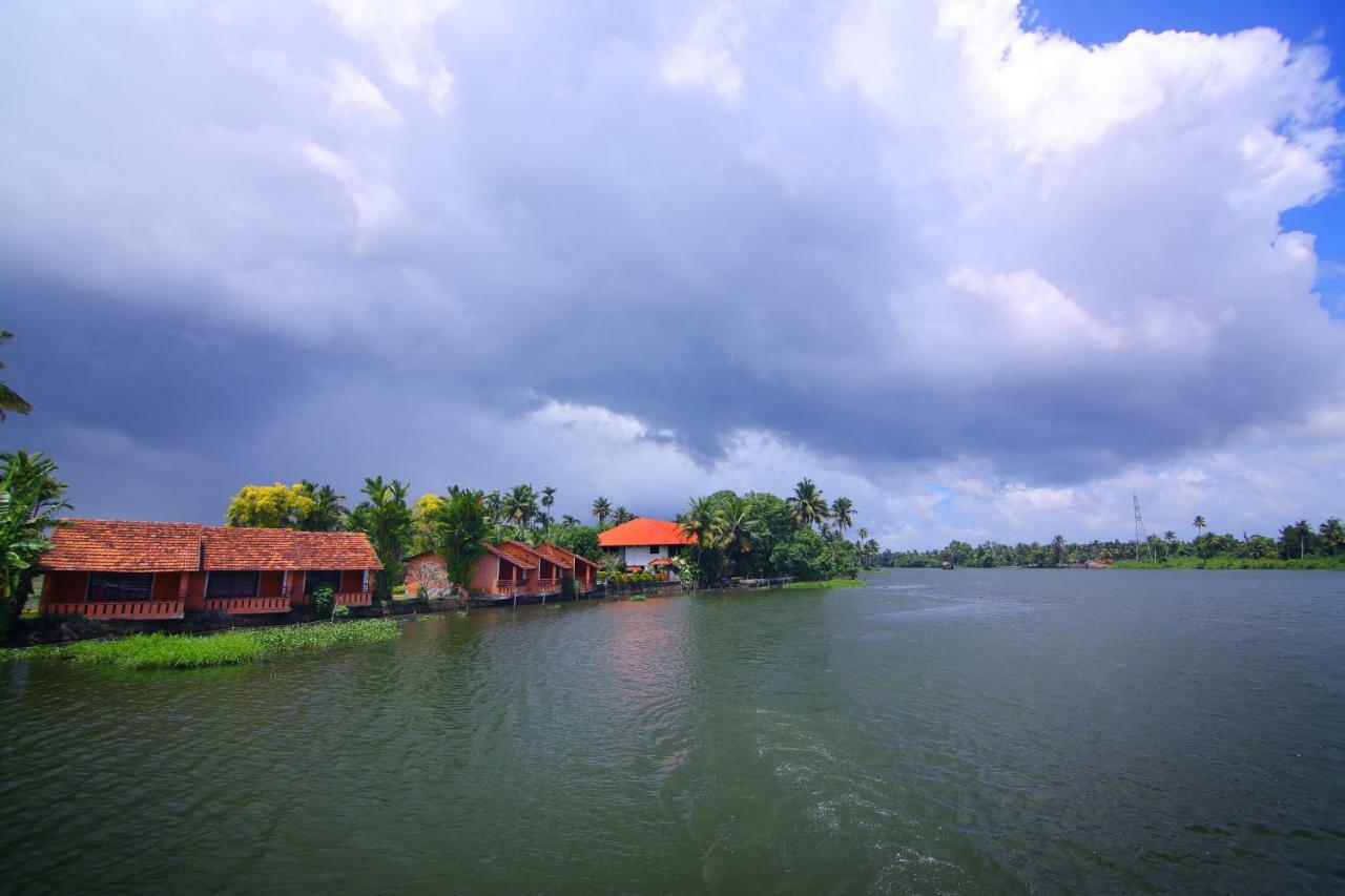 Green Palace Ayurveda Resort, Alleppey Alappuzha Ngoại thất bức ảnh