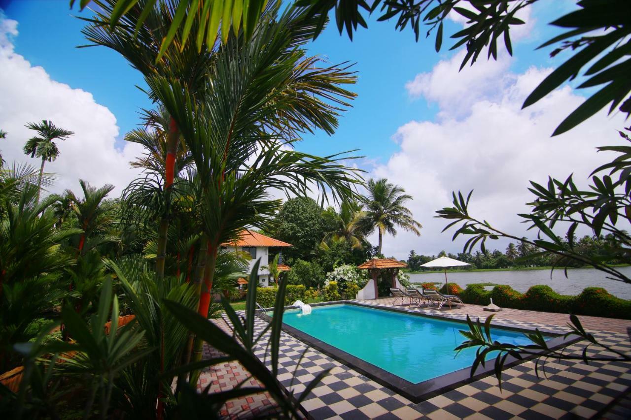 Green Palace Ayurveda Resort, Alleppey Alappuzha Ngoại thất bức ảnh