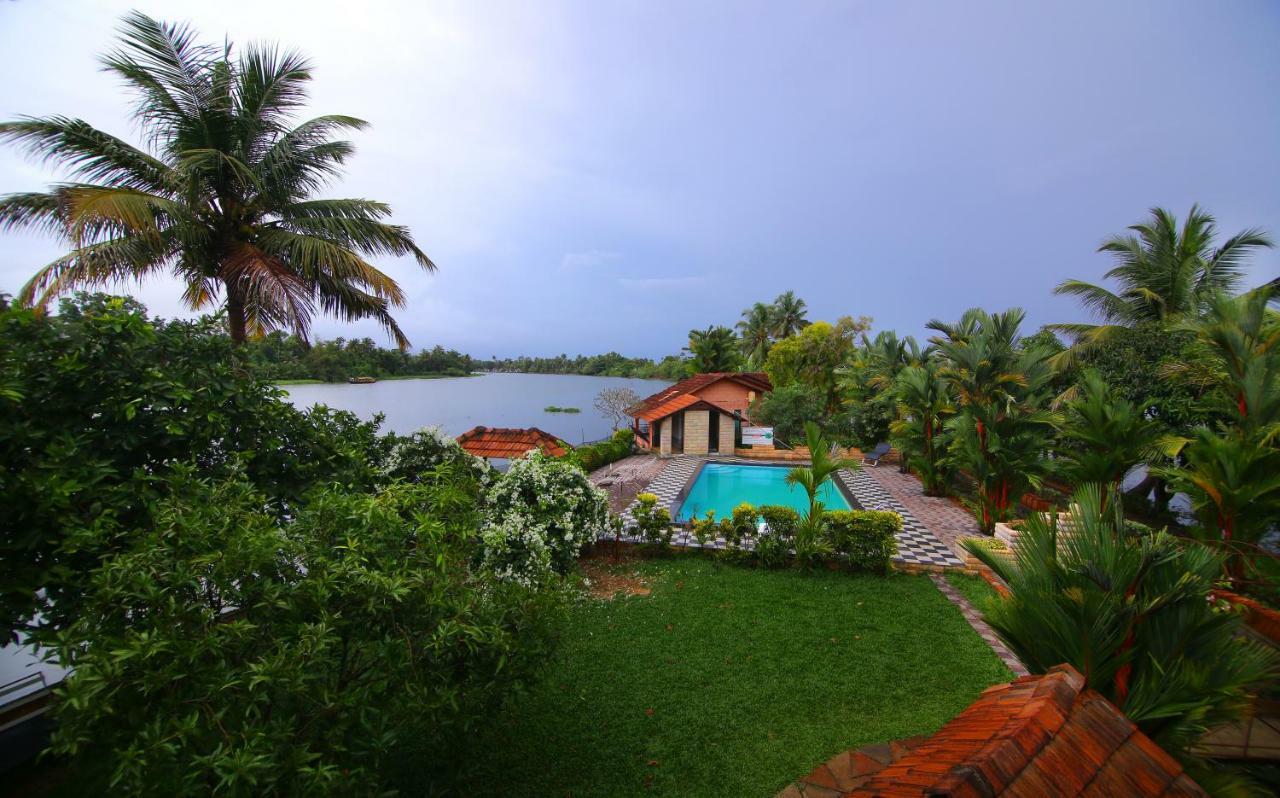 Green Palace Ayurveda Resort, Alleppey Alappuzha Ngoại thất bức ảnh